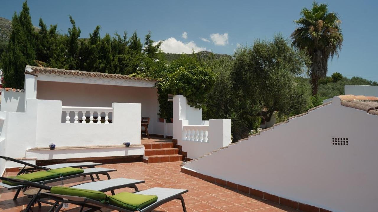 One Life Malaga Retreat Hotel Periana Luaran gambar
